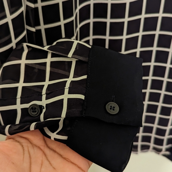 Jones New York Checkered Button Down - Picture 6 of 7